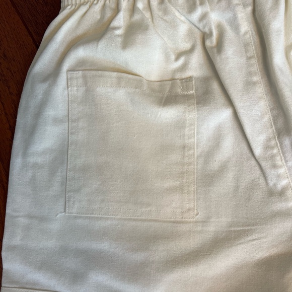 Linen blend off-white shorts size small - Picture 9 of 9